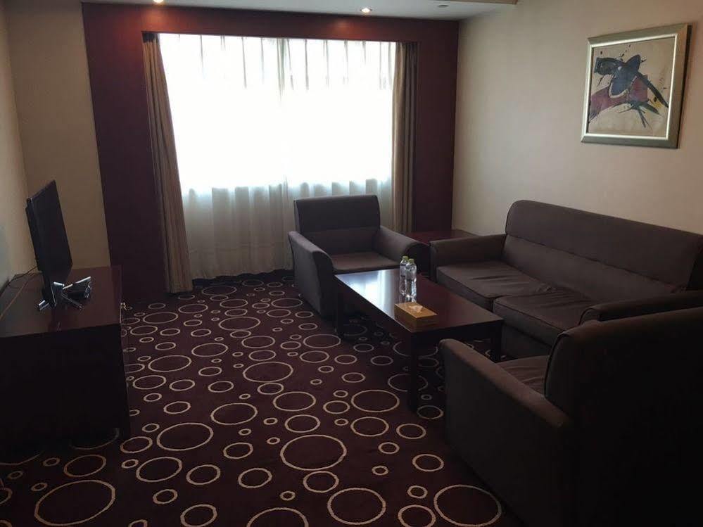 Beijing Spring Hotel Esterno foto